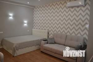 Студия квартира, посуточно, 30м2, 18/25 этаж