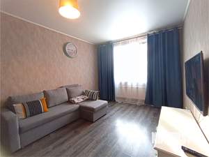 2-к квартира, посуточно, 64м2, 7/25 этаж