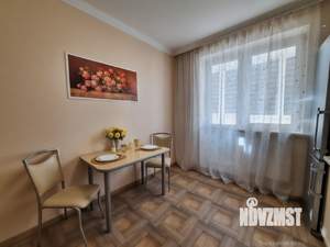 1-к квартира, посуточно, 33м2, 4/25 этаж