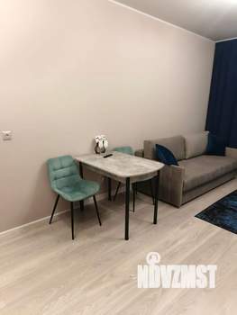 Студия квартира, посуточно, 33м2, 7/25 этаж