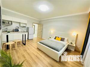 Студия квартира, посуточно, 35м2, 11/25 этаж