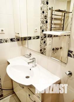 1-к квартира, посуточно, 40м2, 13/17 этаж