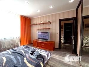 1-к квартира, посуточно, 40м2, 7/25 этаж