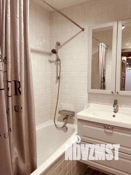 Студия квартира, посуточно, 30м2, 10/24 этаж