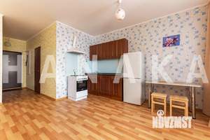 Студия квартира, посуточно, 40м2, 7/25 этаж