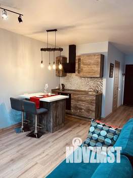 Студия квартира, посуточно, 30м2, 10/24 этаж