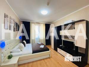 Студия квартира, посуточно, 40м2, 22/25 этаж