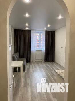 2-к квартира, посуточно, 37м2, 22/25 этаж