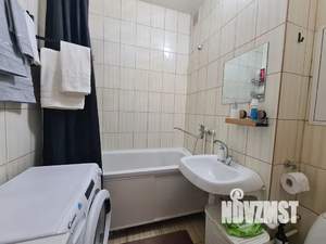 Студия квартира, посуточно, 32м2, 10/25 этаж