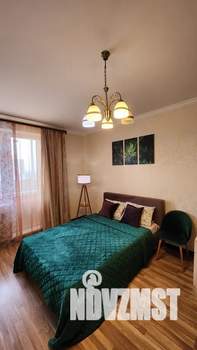 Студия квартира, посуточно, 35м2, 22/25 этаж