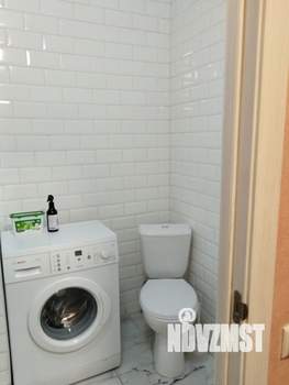 Студия квартира, посуточно, 28м2, 18/25 этаж