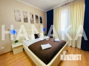 Студия квартира, посуточно, 40м2, 22/25 этаж