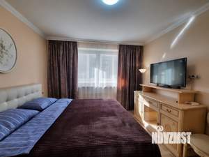 1-к квартира, посуточно, 33м2, 4/25 этаж