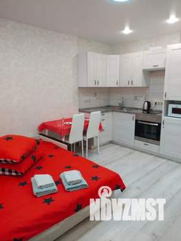 Студия квартира, посуточно, 33м2, 9/25 этаж