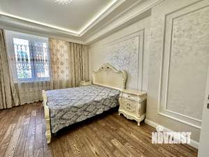 3-к квартира, на длительный срок, 130м2, 3/29 этаж