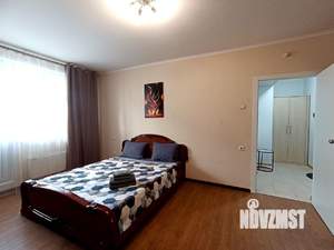 1-к квартира, посуточно, 38м2, 5/17 этаж