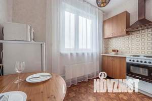 1-к квартира, посуточно, 40м2, 15/15 этаж