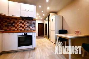 1-к квартира, посуточно, 33м2, 4/25 этаж