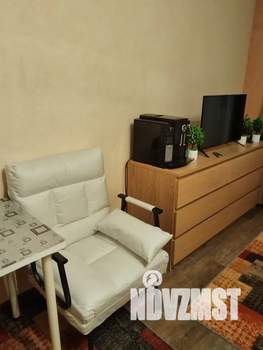 Студия квартира, посуточно, 28м2, 18/25 этаж