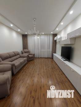 1-к квартира, на длительный срок, 64м2, 23/25 этаж