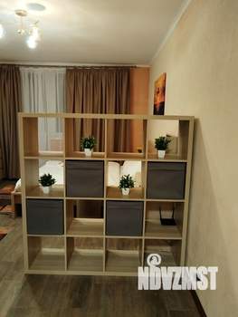 Студия квартира, посуточно, 28м2, 18/25 этаж