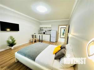 Студия квартира, посуточно, 35м2, 11/25 этаж