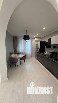 Студия квартира, на длительный срок, 57м2, 7/26 этаж