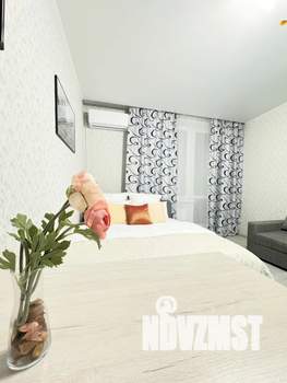 1-к квартира, посуточно, 27м2, 14/25 этаж