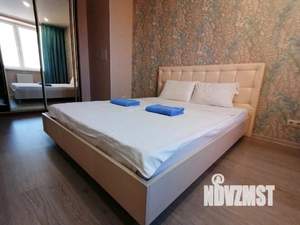 1-к квартира, посуточно, 43м2, 1/1 этаж