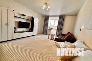 1-к квартира, посуточно, 33м2, 23/25 этаж