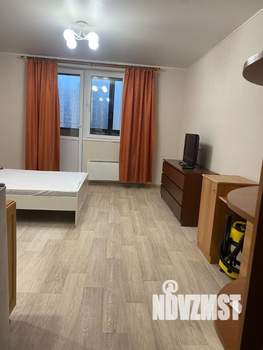 Студия квартира, на длительный срок, 32м2, 10/25 этаж