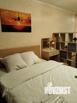 Студия квартира, посуточно, 28м2, 18/25 этаж