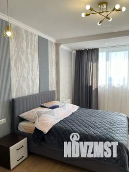 Студия квартира, посуточно, 40м2, 20/25 этаж