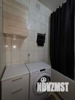 Студия квартира, посуточно, 32м2, 10/25 этаж