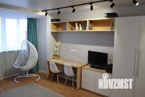 Студия квартира, посуточно, 30м2, 18/25 этаж