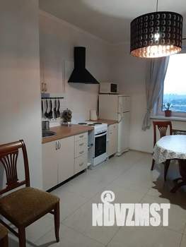 3-к квартира, посуточно, 65м2, 20/25 этаж