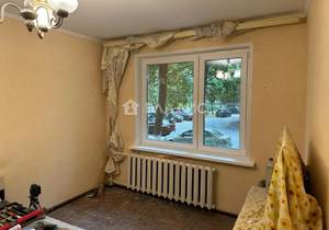 2-к квартира, вторичка, 42м2, 1/5 этаж