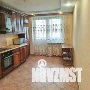 2-к квартира, вторичка, 71м2, 13/17 этаж