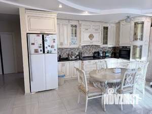 3-к квартира, вторичка, 127м2, 17/25 этаж