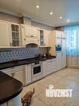 3-к квартира, вторичка, 123м2, 19/24 этаж