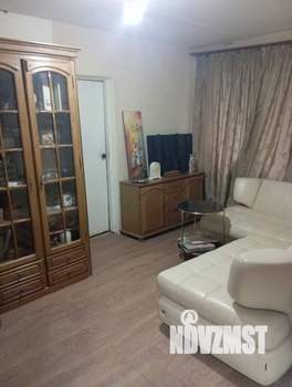 2-к квартира, вторичка, 42м2, 1/5 этаж