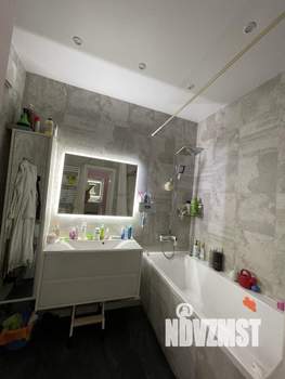 3-к квартира, вторичка, 60м2, 23/27 этаж