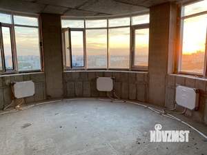 3-к квартира, вторичка, 132м2, 18/25 этаж