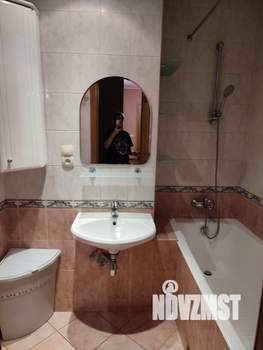 2-к квартира, вторичка, 63м2, 12/16 этаж