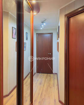 2-к квартира, вторичка, 43м2, 1/5 этаж