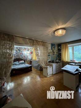 3-к квартира, вторичка, 122м2, 2/9 этаж