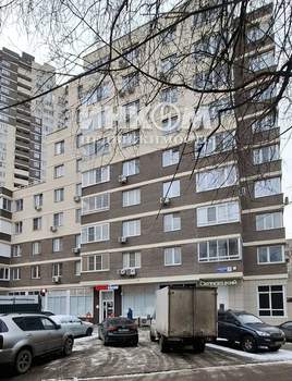 4-к квартира, вторичка, 103м2, 1/8 этаж