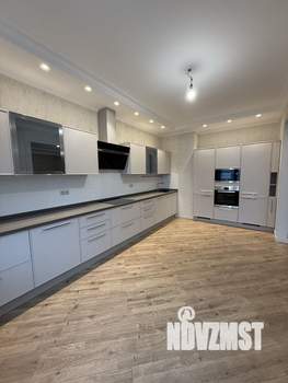 3-к квартира, вторичка, 132м2, 16/24 этаж