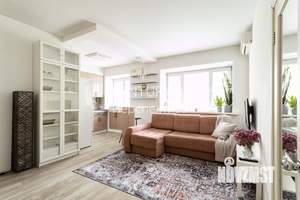 2-к квартира, вторичка, 40м2, 1/4 этаж