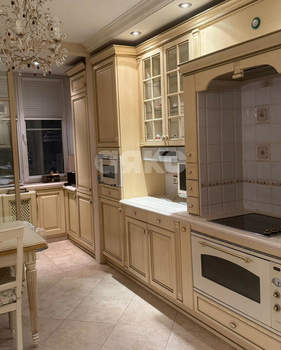 4-к квартира, вторичка, 140м2, 6/22 этаж